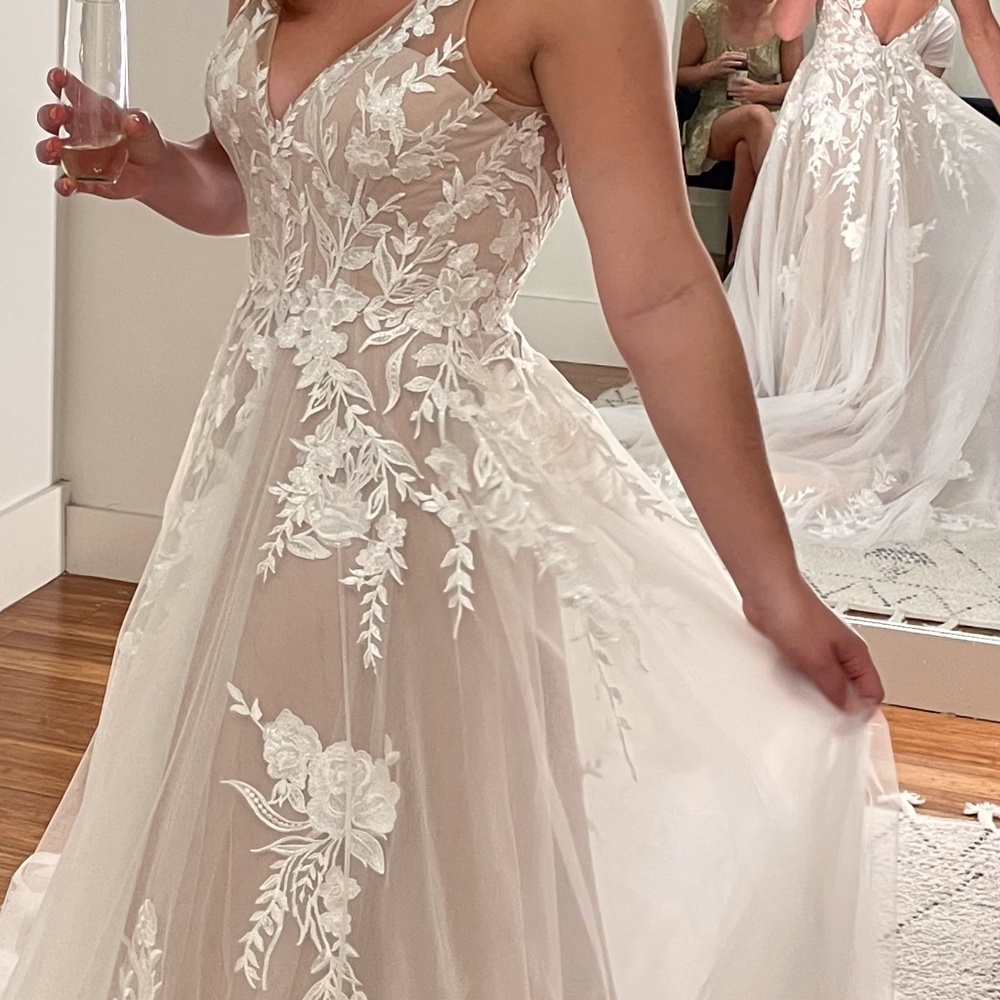 Madi Lane Halani size 12 Ivory/Mocha